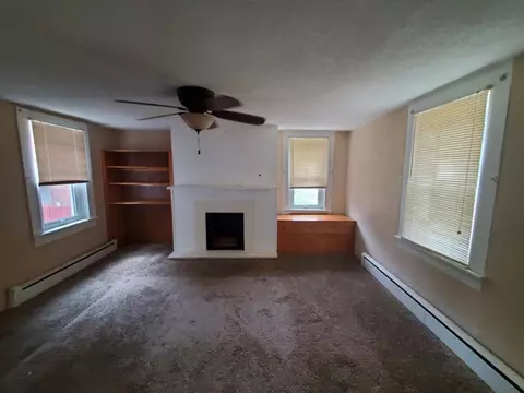 1122 S Chicago, Freeport, IL 61032 photo 5