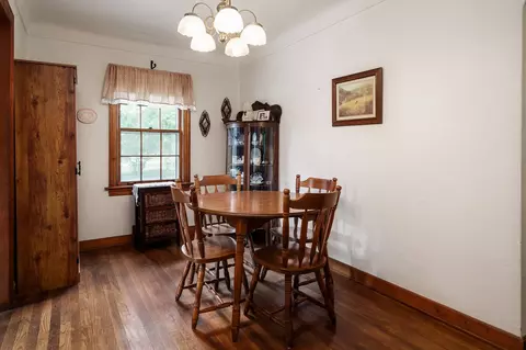 460 W 6th St, Pecatonica, IL 61063 photo 9