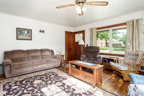 460 W 6th St, Pecatonica, IL 61063 photo 7