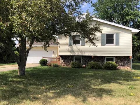 107 Newport Rd, Lake Summerset, IL 61019 photo 2