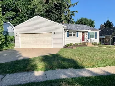3112 Maryland Rd, Rockford, IL 61108