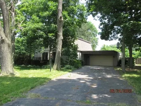 11065 Meadowlark Ln, Belvidere, IL 61008