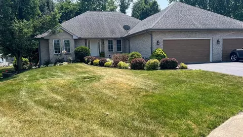 6425 Willowick Ct, Rockford, IL 61108