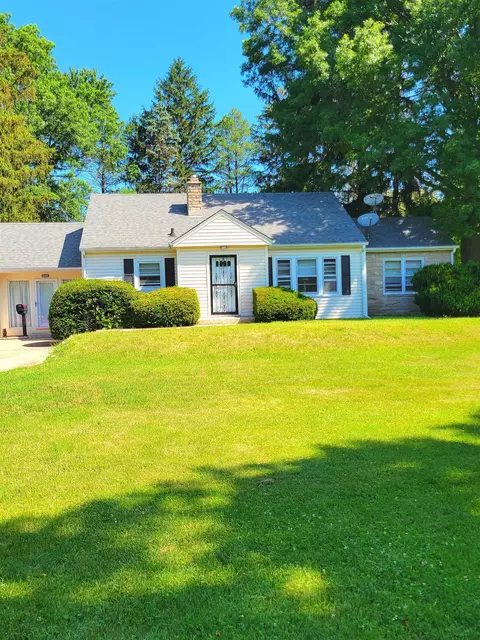 4104 Guilford Rd, Rockford, IL 61107