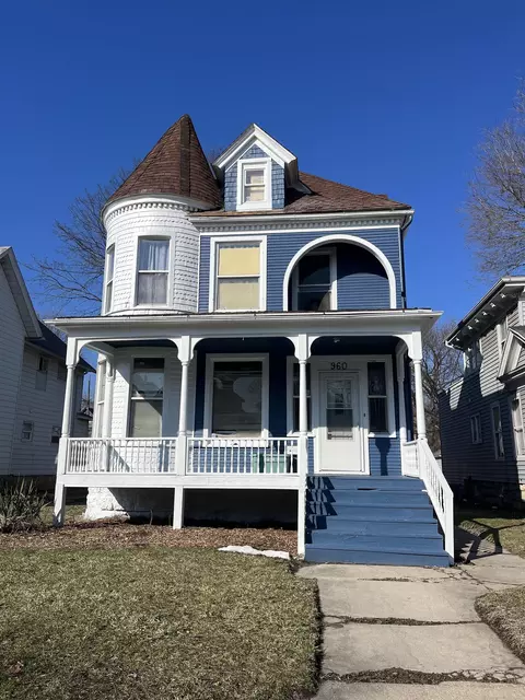 960 N Church St, Rockford, IL 61103