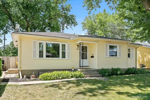 1705 11th Ave, Sterling, IL 61081