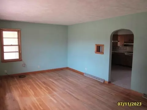1134 W Main St, Thomson, IL 61285 photo 3