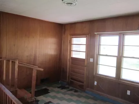 1134 W Main St, Thomson, IL 61285 photo 12