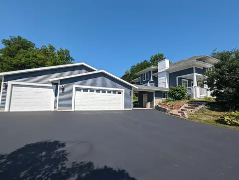 312 N Turner St, Davis, IL 61019 photo 2