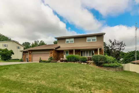 1472 Featherstone Rd, Rockford, IL 61107