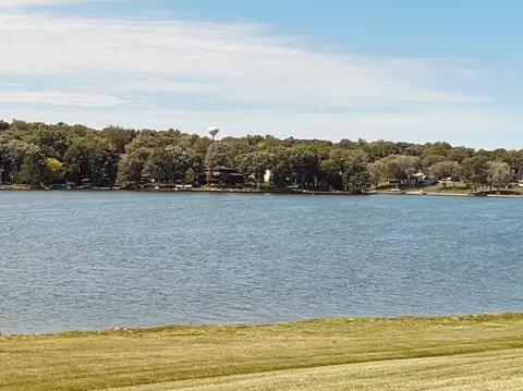 1094 Drexel, Lake Summerset, IL 61019 photo 13