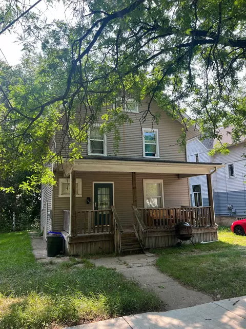 609 N Avon St, Rockford, IL 61101