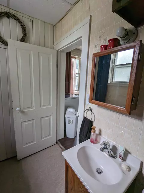 304 E South St, Durand, IL 61024 photo 11