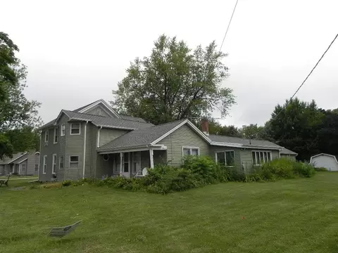 304 E South St, Durand, IL 61024 photo 4