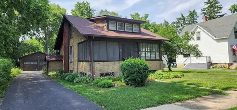 429 W Madison St, Belvidere, IL 61008