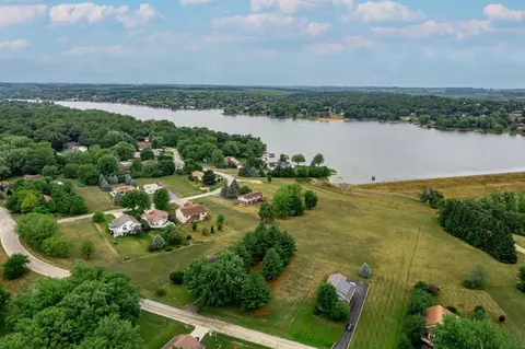 1722 Baintree Rd, Lake Summerset, IL 61019 photo 28