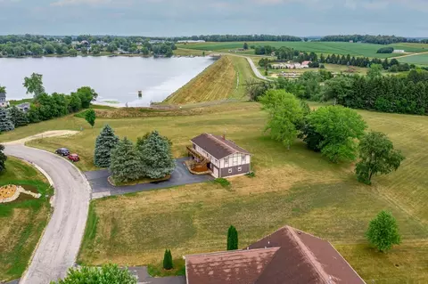 1722 Baintree Rd, Lake Summerset, IL 61019 photo 4