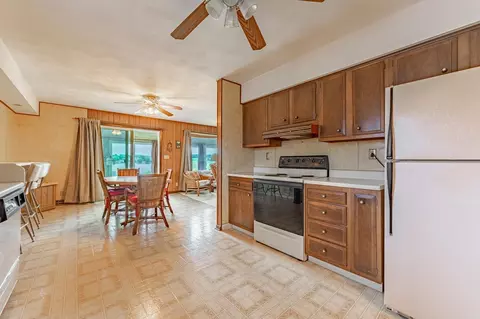 1722 Baintree Rd, Lake Summerset, IL 61019 photo 10