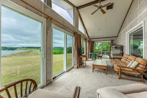 1722 Baintree Rd, Lake Summerset, IL 61019 photo 7