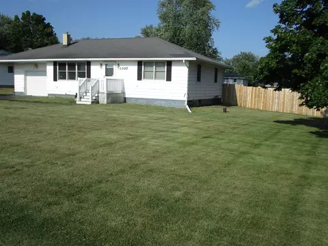 1397 Il Rte 75 N, Freeport, IL 61032