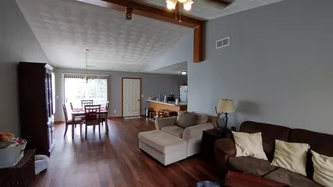 10208 Monarch Rd, Roscoe, IL 61073 photo 8