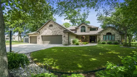 3560 Tanbark Trl, Rockford, IL 61102