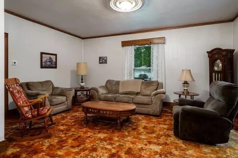 203 E Main St, Durand, IL 61024 photo 6