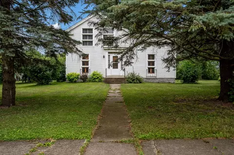 203 E Main St, Durand, IL 61024 photo 2