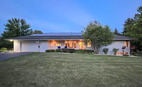 9643 Ridgeview Rd, Belvidere, IL 61008