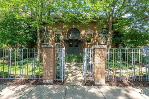 419 John St #103, Rockford, IL 61103