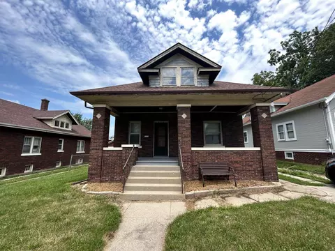2218 Broadway, Rockford, IL 61104