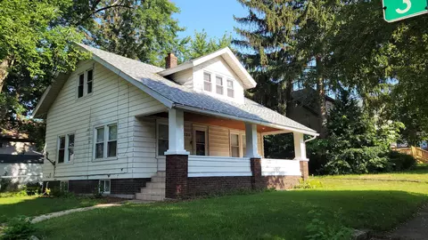331 Washington St, Rockford, IL 61104