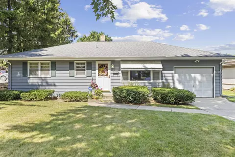 1119 Kingsway Ave, Rockford, IL 61108