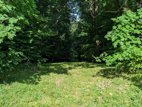 399 Eyre Ln, Lake Summerset, IL 61019