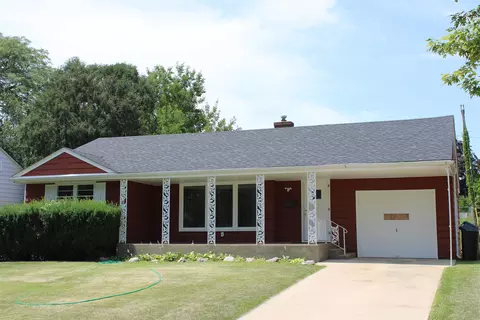 223 S Vale Ave, Rockford, IL 61108