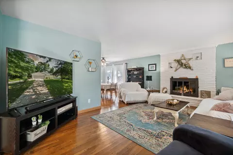 6888 Thorndale Ct, Roscoe, IL 61073 photo 5