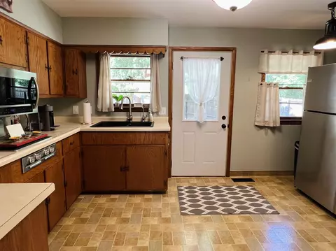 6888 Thorndale Ct, Roscoe, IL 61073 photo 12