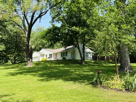 6888 Thorndale Ct, Roscoe, IL 61073 photo 1