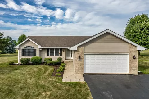 9645 Roanoak Dr, Rockford, IL 61107