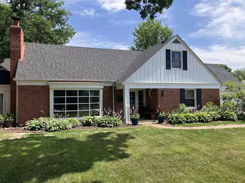 914 W Lincoln, Freeport, IL 61032