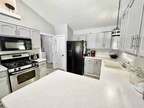 622 Dickerson Dr, Winnebago, IL 61088 photo 14