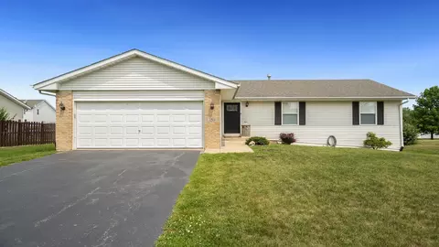 159 Harvest Glenn Dr, Davis Junction, IL 61020