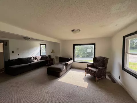 208 E Washington St, Mount Carroll, IL 61053 photo 3