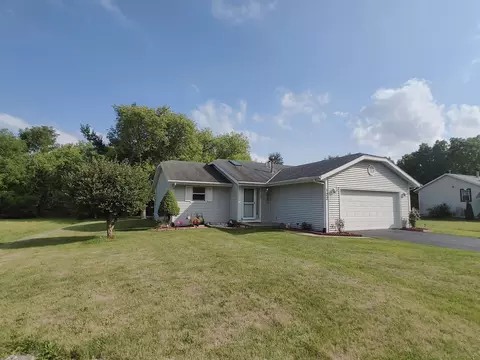 122 SE Brandywine Dr, Poplar Grove, IL 61065