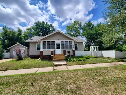 418 Logan St, Rockford, IL 61103