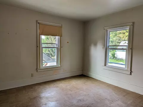 830 S Chippewa Ave, Freeport, IL 61032 photo 12
