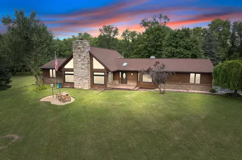 9680 Belvidere Rd, Roscoe, IL 61073