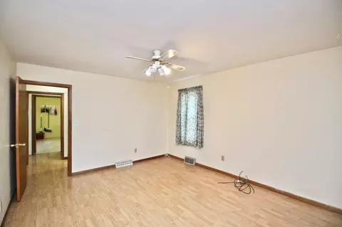 511 E Buffalo St, Polo, IL 61064 photo 9