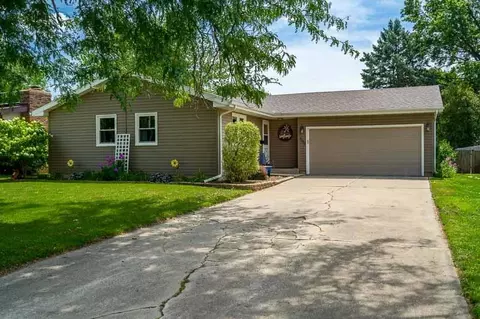 505 W Center St, Mount Morris, IL 61054