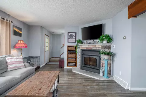 5511 Squire Cir, Thomson, IL 61285 photo 4